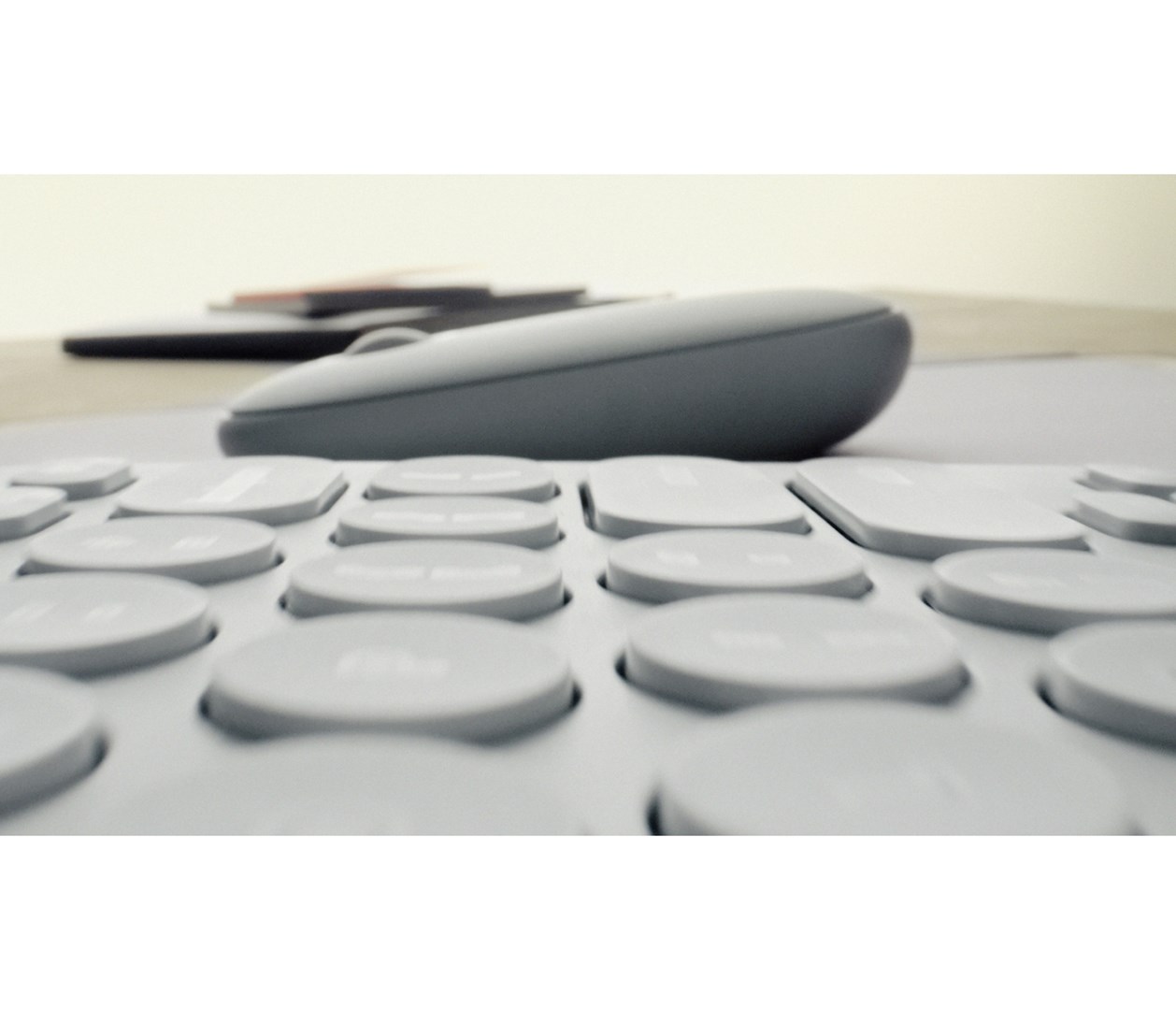 PEBBLE MOUSE 2 M350S TONAL ROSE/BT N/A EMEA-808 DONGLELESS
