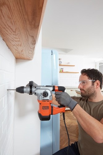Black & Decker BEHS03K 900 RPM SDS Plus Black  Orange
