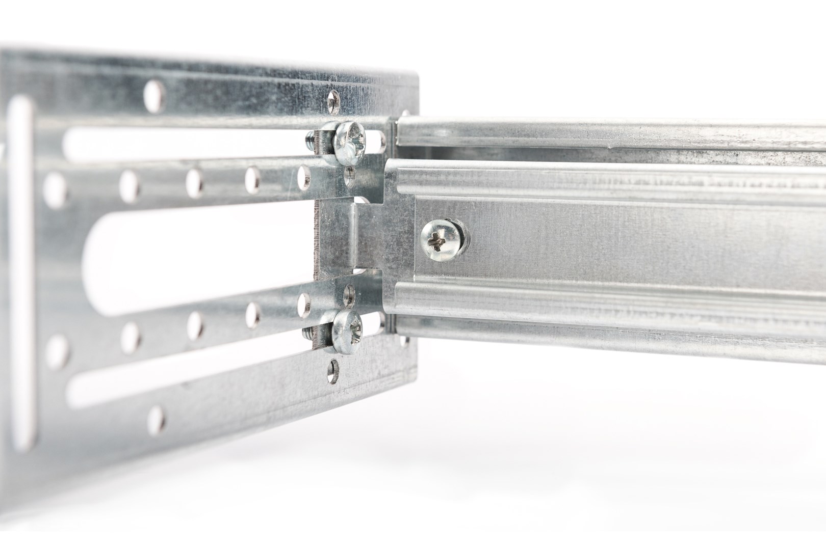 Digitus 483 mm (19“) DIN Rail Holder, 4U