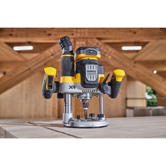 DeWALT DCW620H2-QW router/trimmer Black  Yellow 23000 RPM