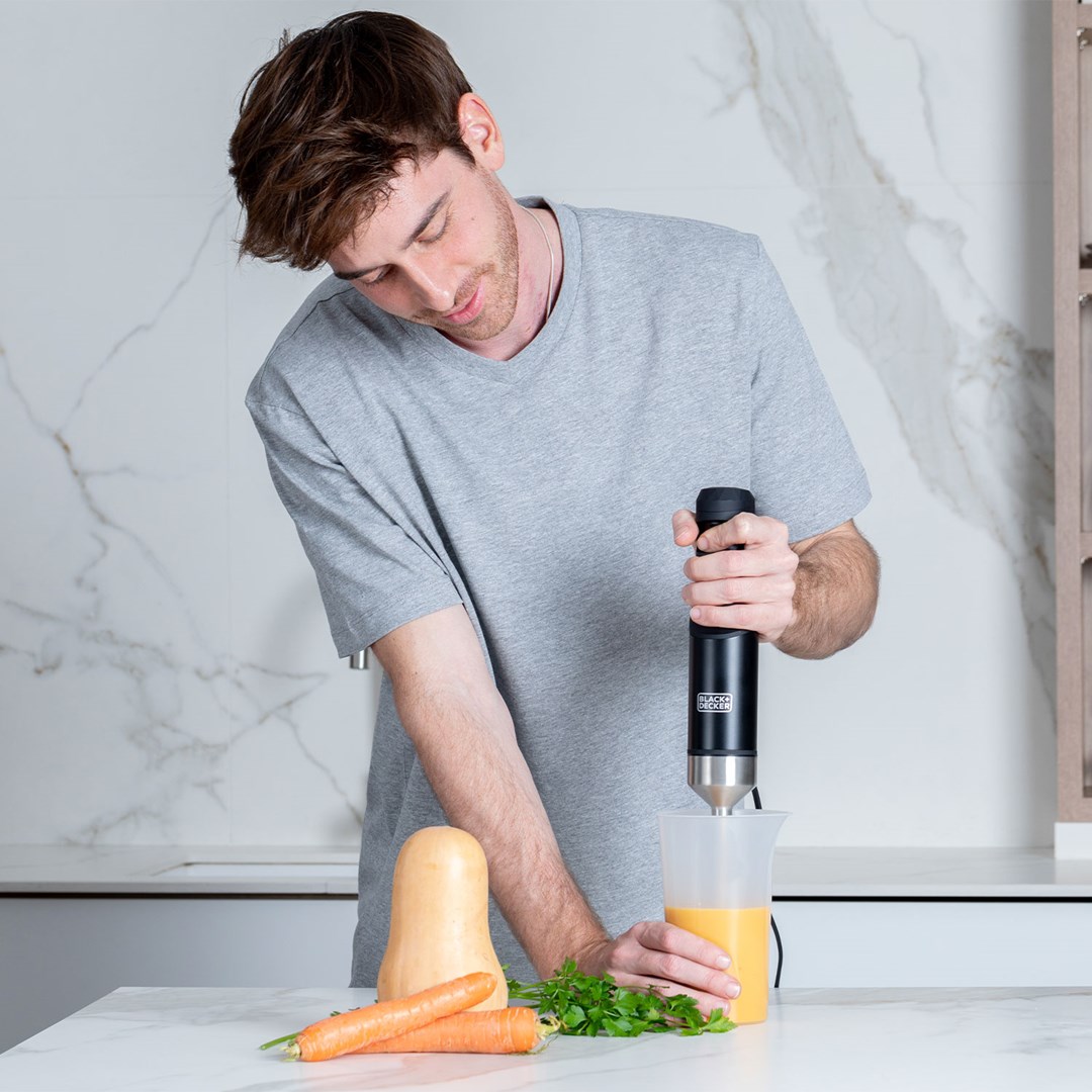 Hand blender Black+Decker BXHBA1501E
