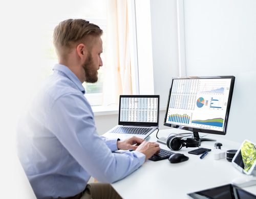 D-Link 6-in-1 USB-C Hub with HDMI/Card Reader/Power Delivery