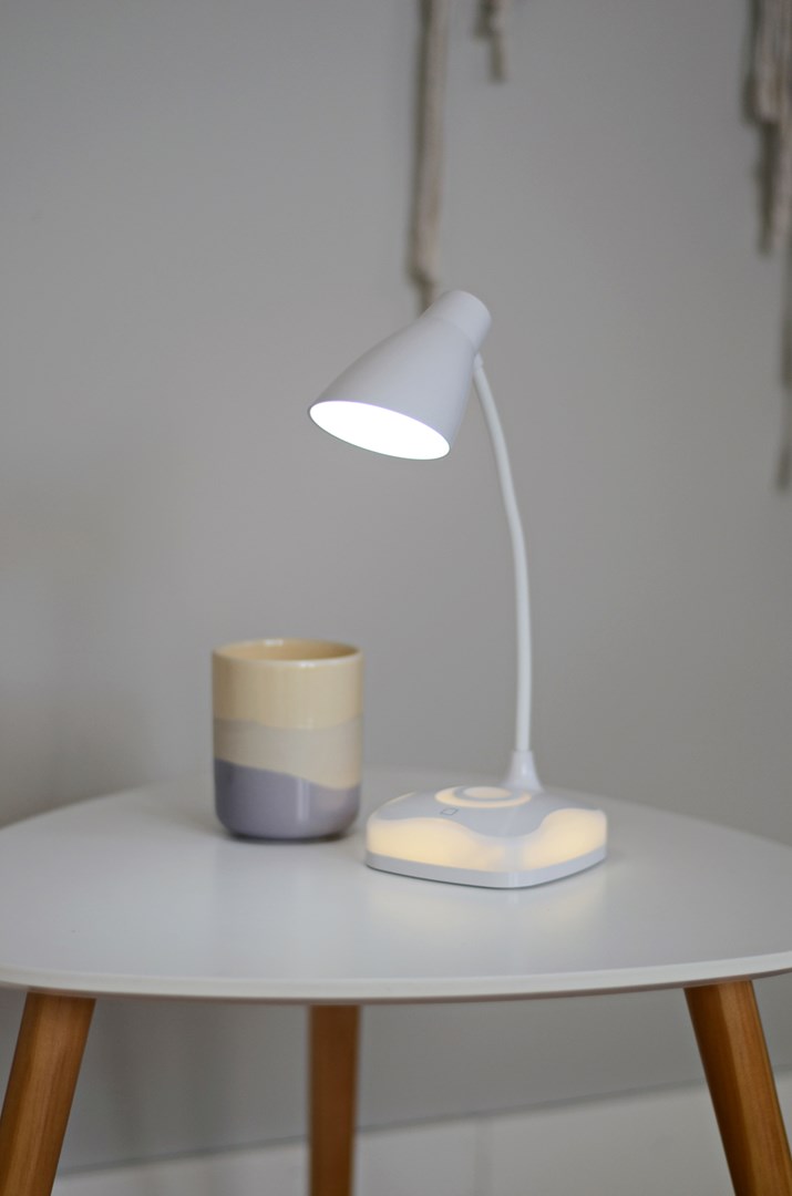Activejet LED desk lamp AYE-CLASSIC PLUS white