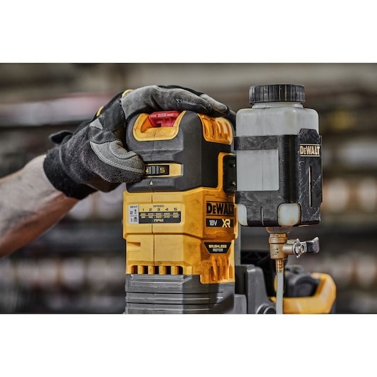 DeWALT DCD1623N-XJ drill Yellow