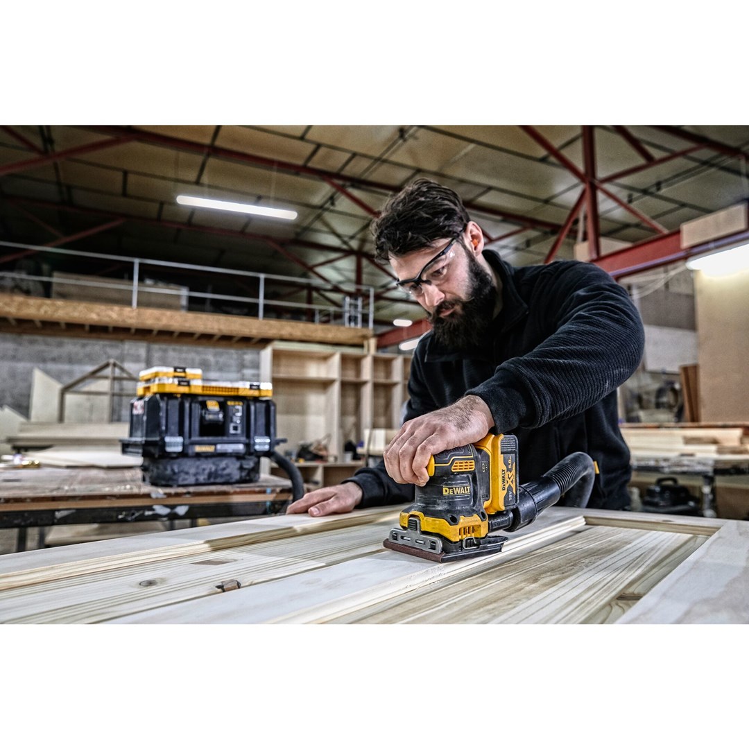 18V XR Orbital sander 1/4   paper 140x115mm  w/o
