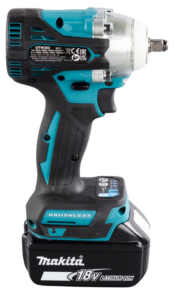 Makita DTW302Z power wrench 3/8  3200 RPM Black  Blue 18 V