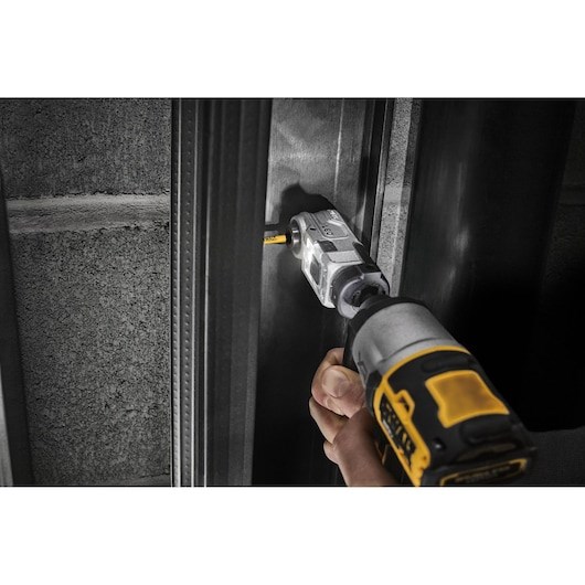 DEWALT HEX angle attachment with LED Audio & Video