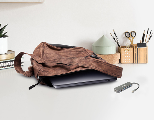 D-Link 5-in-1 USB-C Hub with HDMI/Power Delivery