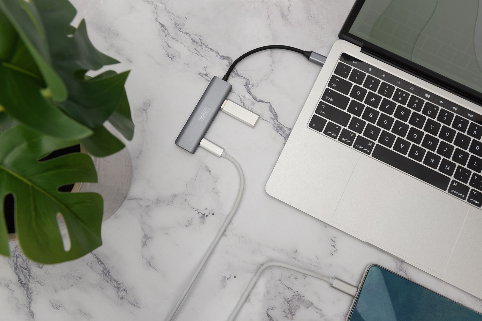 Digitus USB-C 4 Port HUB, 2x USB A + 2x USB-C
