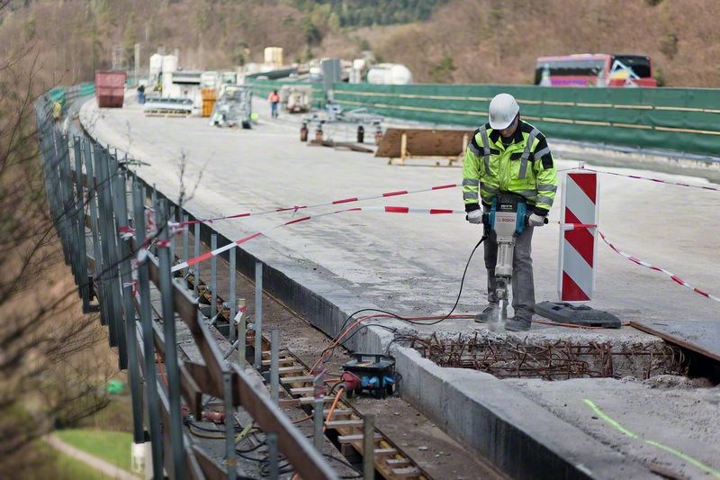 Bosch 0 611 30A 000 rotary hammer 2000 W