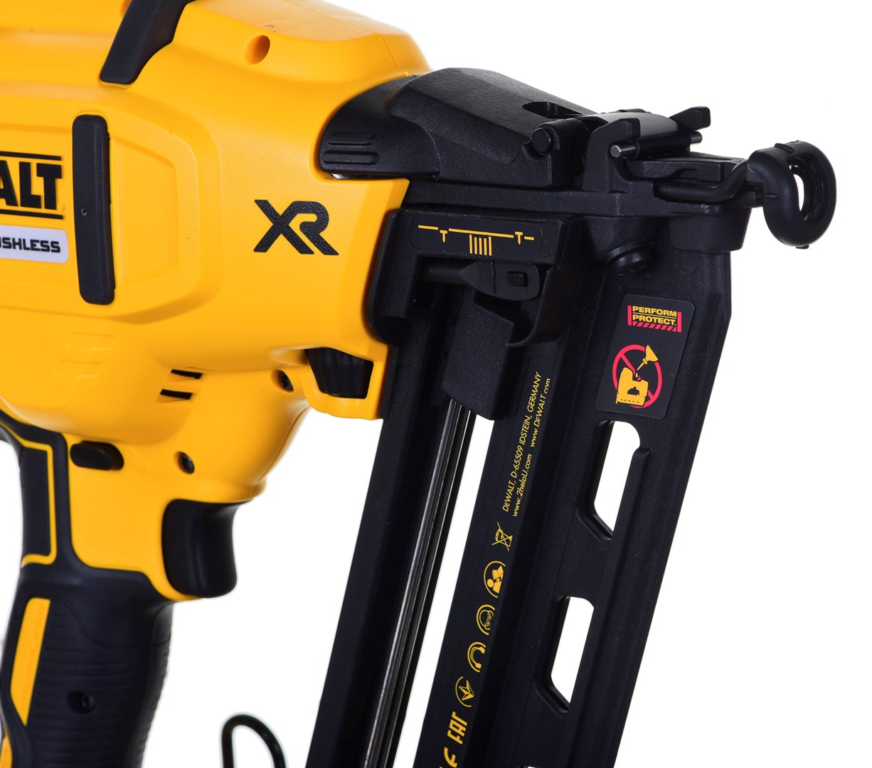 DeWALT DCN660P2-QW XR LI-ION 18V 2 Speed ??Nailer with Brushless Motor
