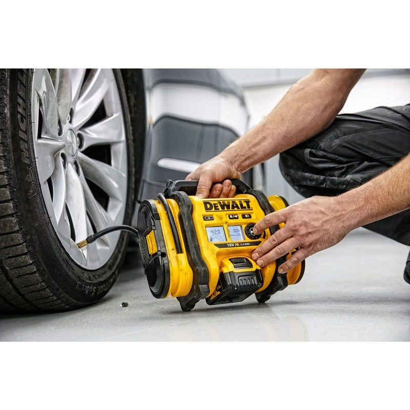DeWALT DCC018N air compressor