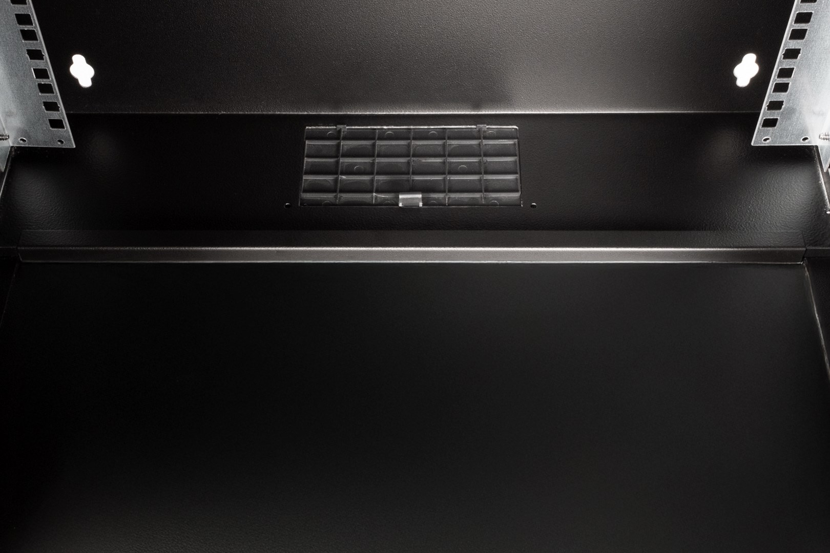 Digitus SOHO Pro wall-mounted enclosure - 483 mm (19") - 540x400 mm (WxD)