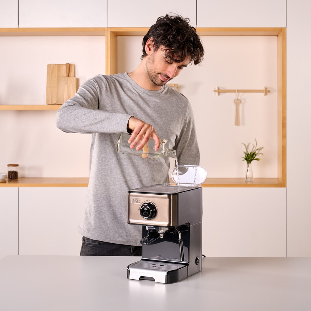 Espresso coffee maker Black+Decker BXCO1200E (1200W)