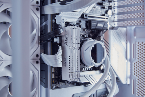 Kingston Technology FURY Beast 32GB 6400MT/s DDR5 CL32 DIMM (Kit of 2) White EXPO