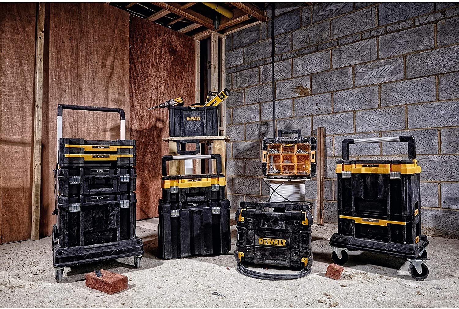 DeWALT TSTAK III Black  Yellow DWST1-70705