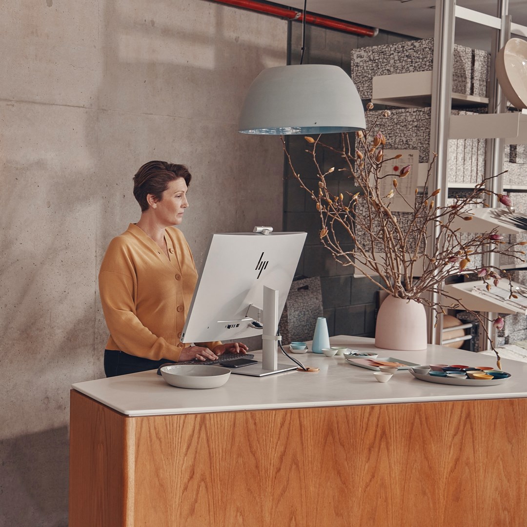 HP EliteOne 870 G9 Intel® Core™ i5 i5-13500 68.6 cm (27") 1920 x 1080 px 16 GB DDR5-SDRAM 512 GB SSD All-in-One PC Windows 11 Pro Wi-Fi 6E (802.11ax) Silver