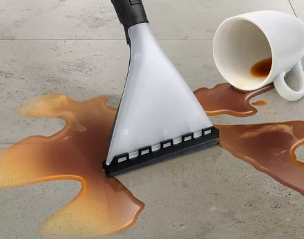 Bosch Serie 4 BWD421PRO vacuum 5 L Drum vacuum Dry&wet 2100 W Bagless