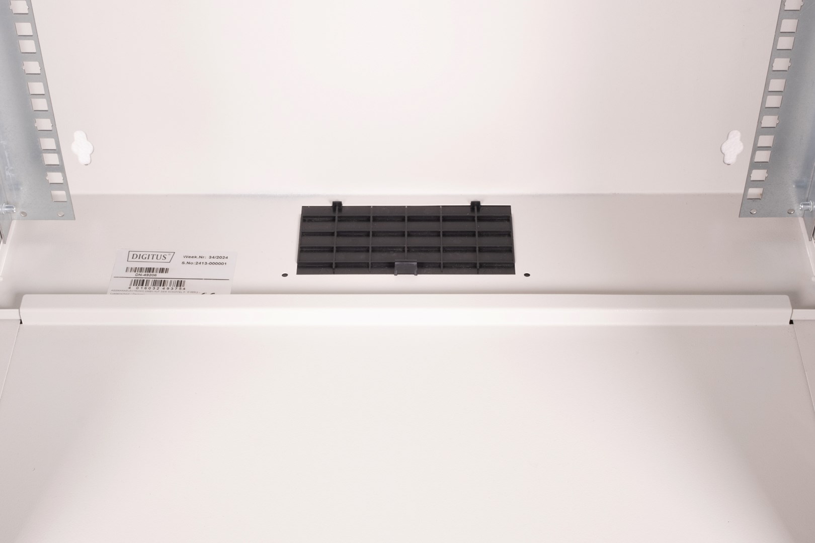 Digitus Wall-mounted enclosure SOHO Pro - 483 mm (19") - 540x400 mm (WxD)