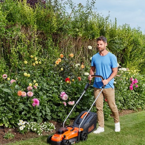 Black & Decker BCMW3318L2 Push lawn mower Battery Black  Orange