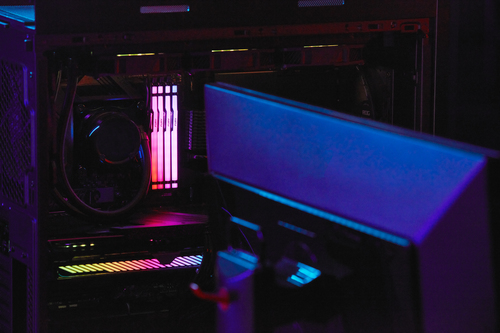 Kingston Technology FURY Beast 32GB 6000MT/s DDR5 CL36 DIMM (Kit of 2) RGB