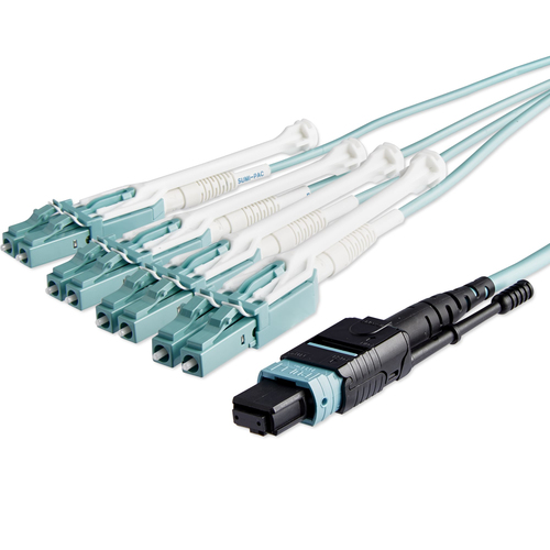 StarTech.com 10m (30...