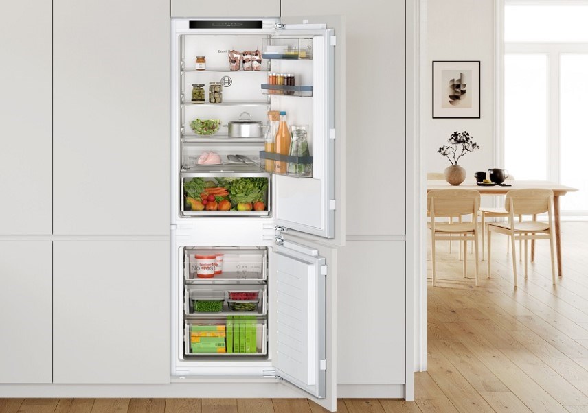 Bosch KIN86ADD0 fridge-freezer Built-in 260 L D White