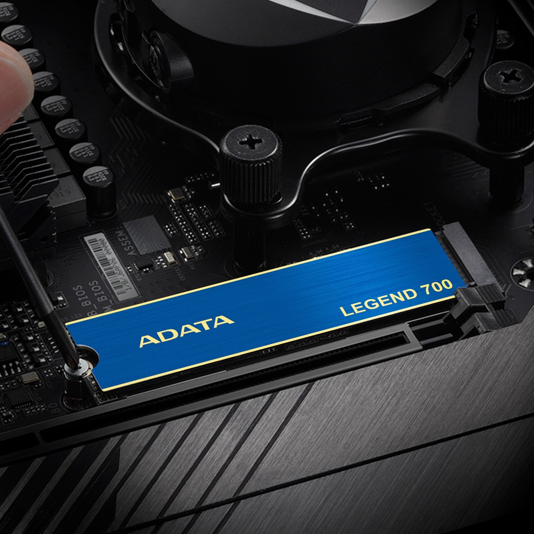 ADATA LEGEND 700 512 GB M.2 PCI Express 3.0 NVMe 3D NAND