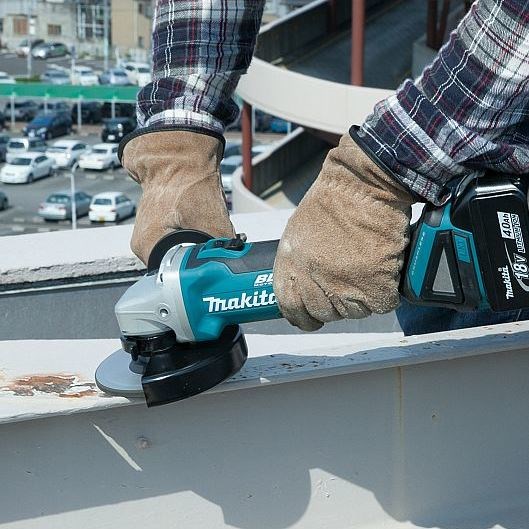 Makita DGA504Z Cordless angle grinder 125mm Li-ion LXT 18V  without battery