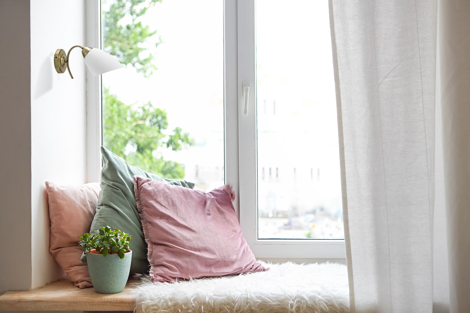 Classic single wall lamp Activejet NIKITA Patyna E27 for the living room