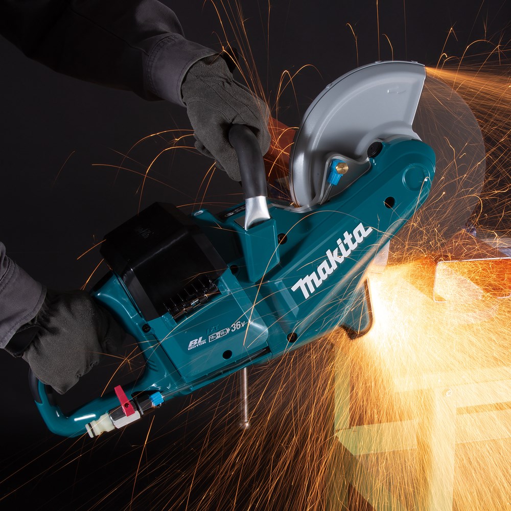 Makita DCE090T2X1 hand-held concrete saw/cutter