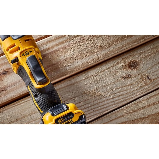 DEWALT. NARZĘDZIE WIELOFUNK.12V 2x2 0Ah DCS353D2