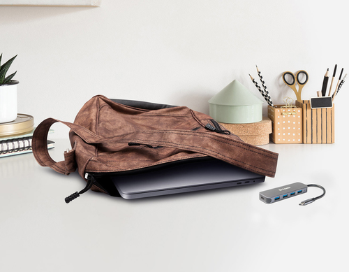 D-Link USB-C to 4-Port USB 3.0 Hub with Power Delivery