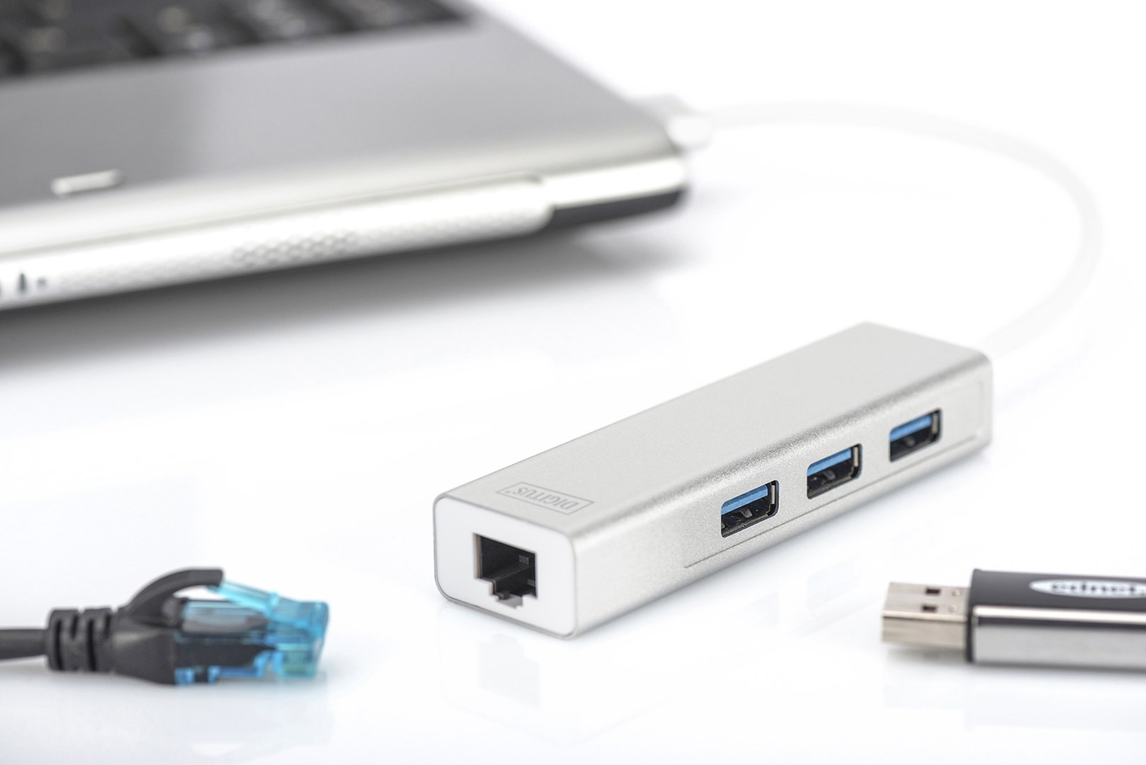 Digitus USB 3.0 3-Port Hub & Gigabit LAN Adapter