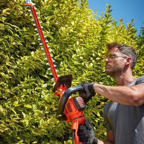 BD HEDGE TRIMMER 650W/60cm/25mm