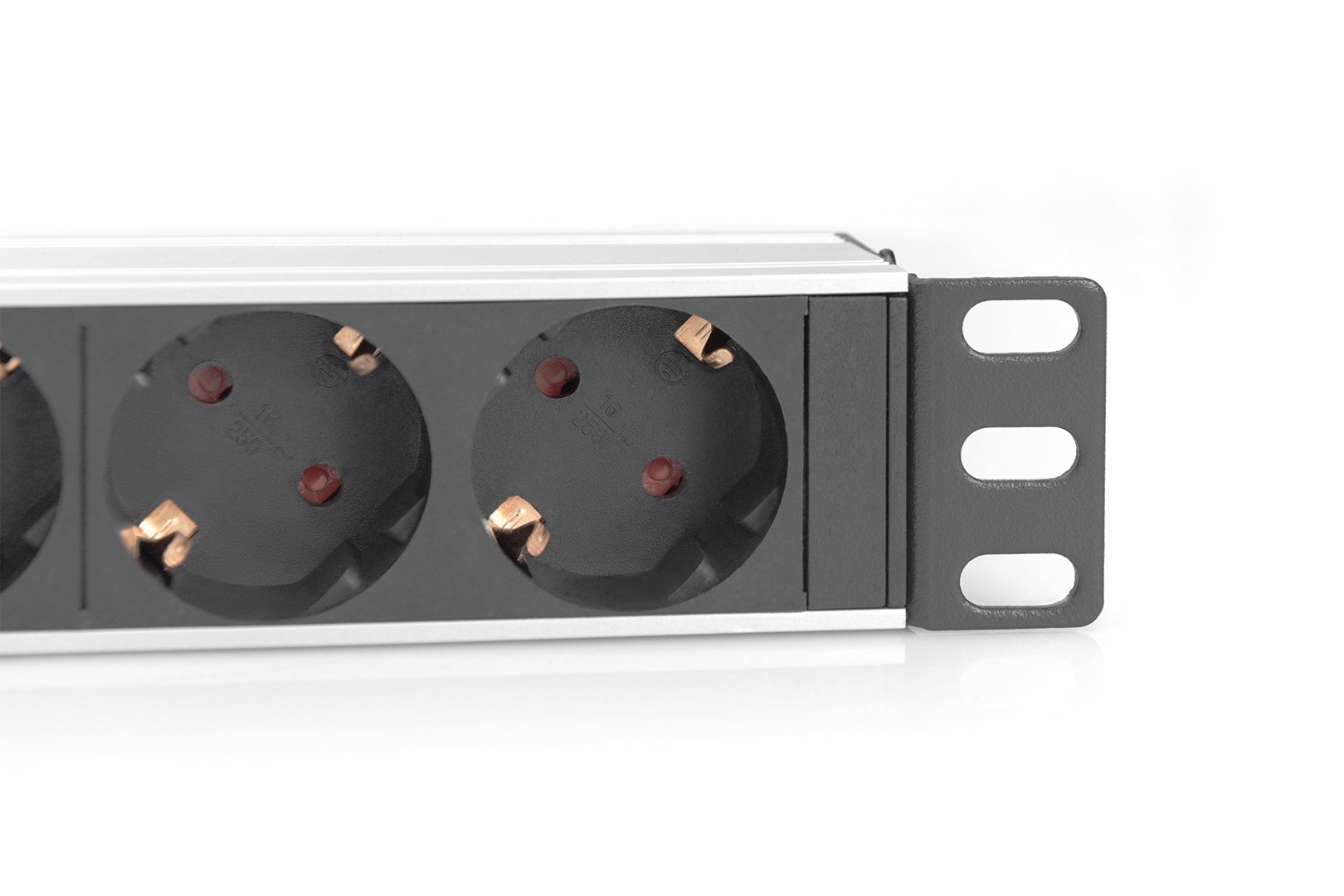 Digitus 10” Socket Strip with Aluminum Profile, 4-way safety sockets
