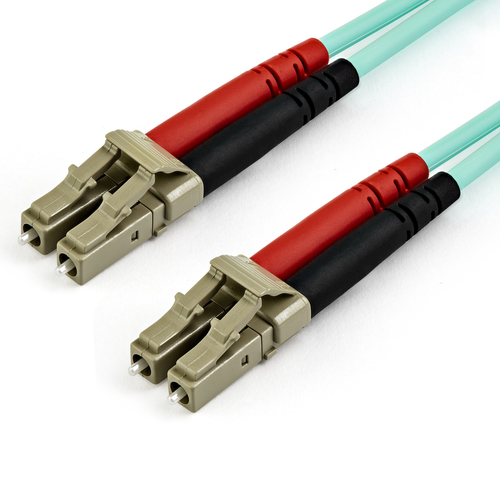 StarTech.com 10m (30...