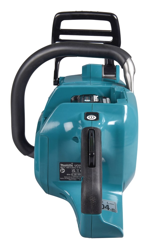 Makita UC015GT101 chainsaw Black  Blue