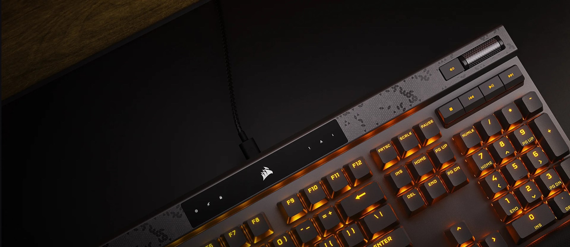 Corsair K70 MAX keyboard Gaming USB German Black