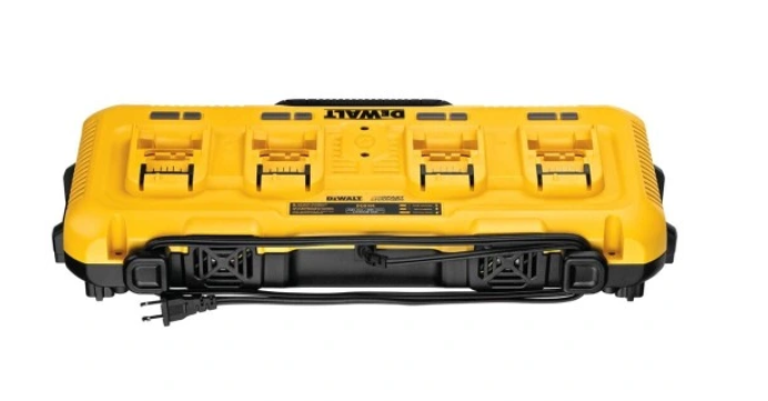 DEWALT CHARGER DCB104 4-PORTS XR 8A