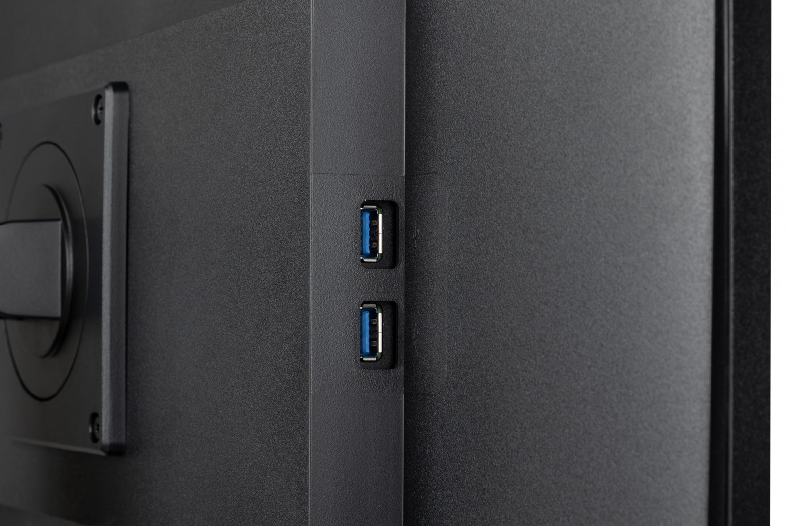 iiyama ProLite 27” QHD IPS technology panel with USB hub and 100Hz refresh rate and 150mm height adjustable stand