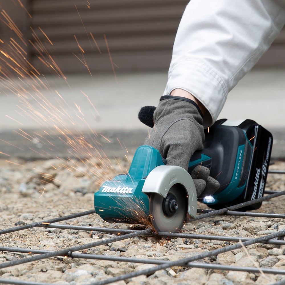 MAKITA. BLADE CUTTER. 76mm 18V DMC300Z