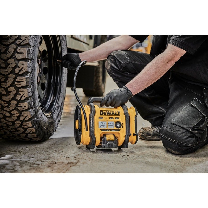 DeWALT DCC018N air compressor