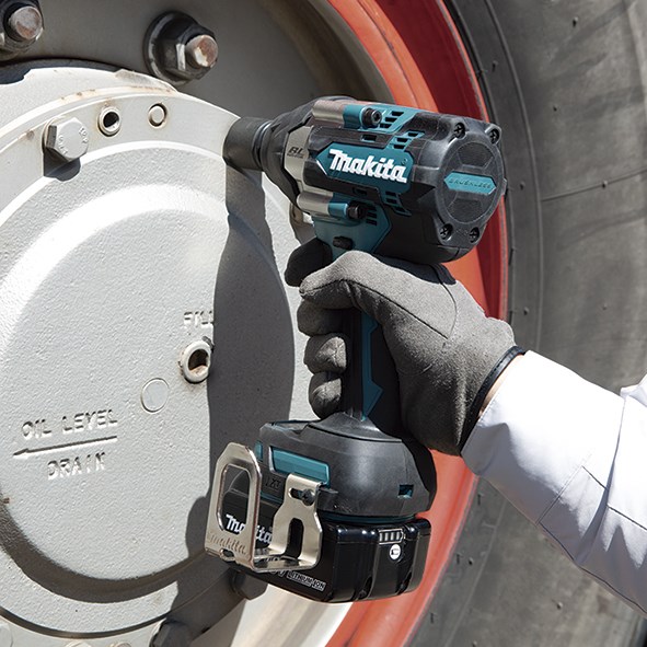 Makita DTW700RTJ not categorized