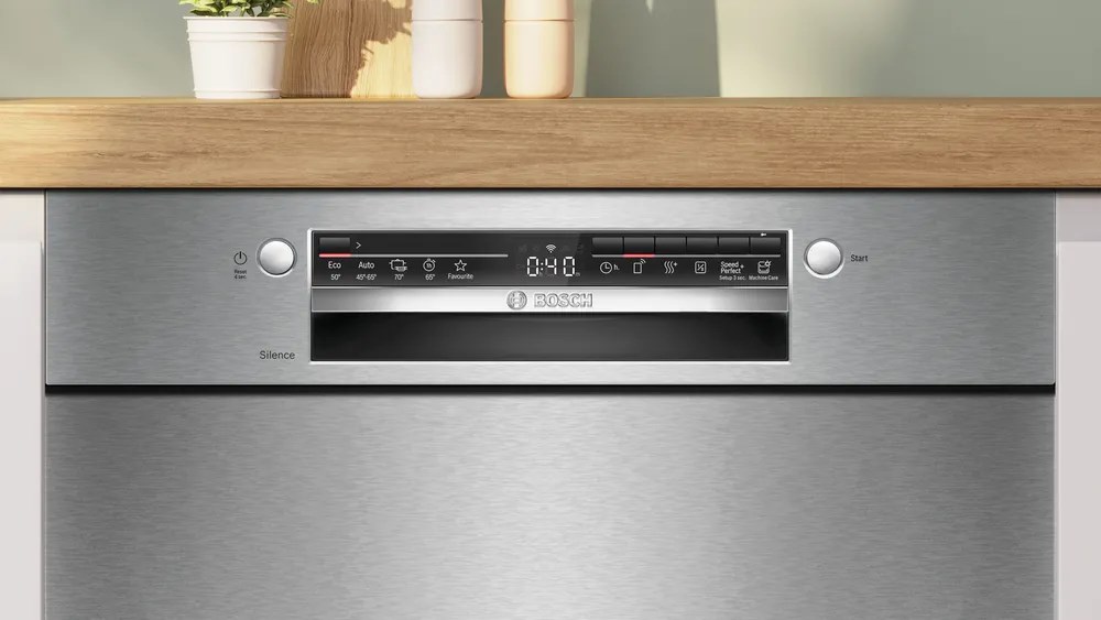 Bosch Serie 2 SMU2HVS02E dishwasher Undercounter 14 place settings D