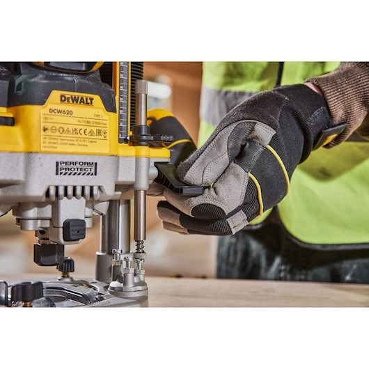 DeWALT DCW620H2-QW router/trimmer Black  Yellow 23000 RPM