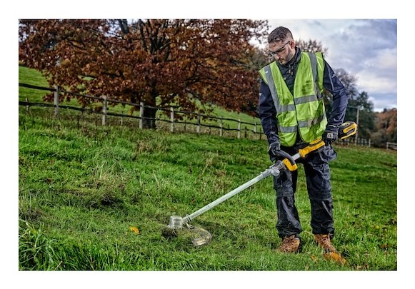 DeWALT DCMST561N-XJ brush cutter/string trimmer 35 cm Battery Black  Yellow