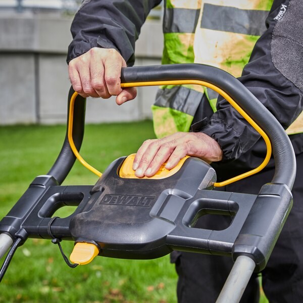 DeWALT DCMW564P2-QW lawn mower Push lawn mower