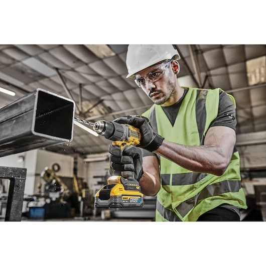 DEWALT WIERTARKO-WKRĘTARKA UDAROWA 18V 90Nm DCD805H2T 2x5 0Ah POWERSTACK