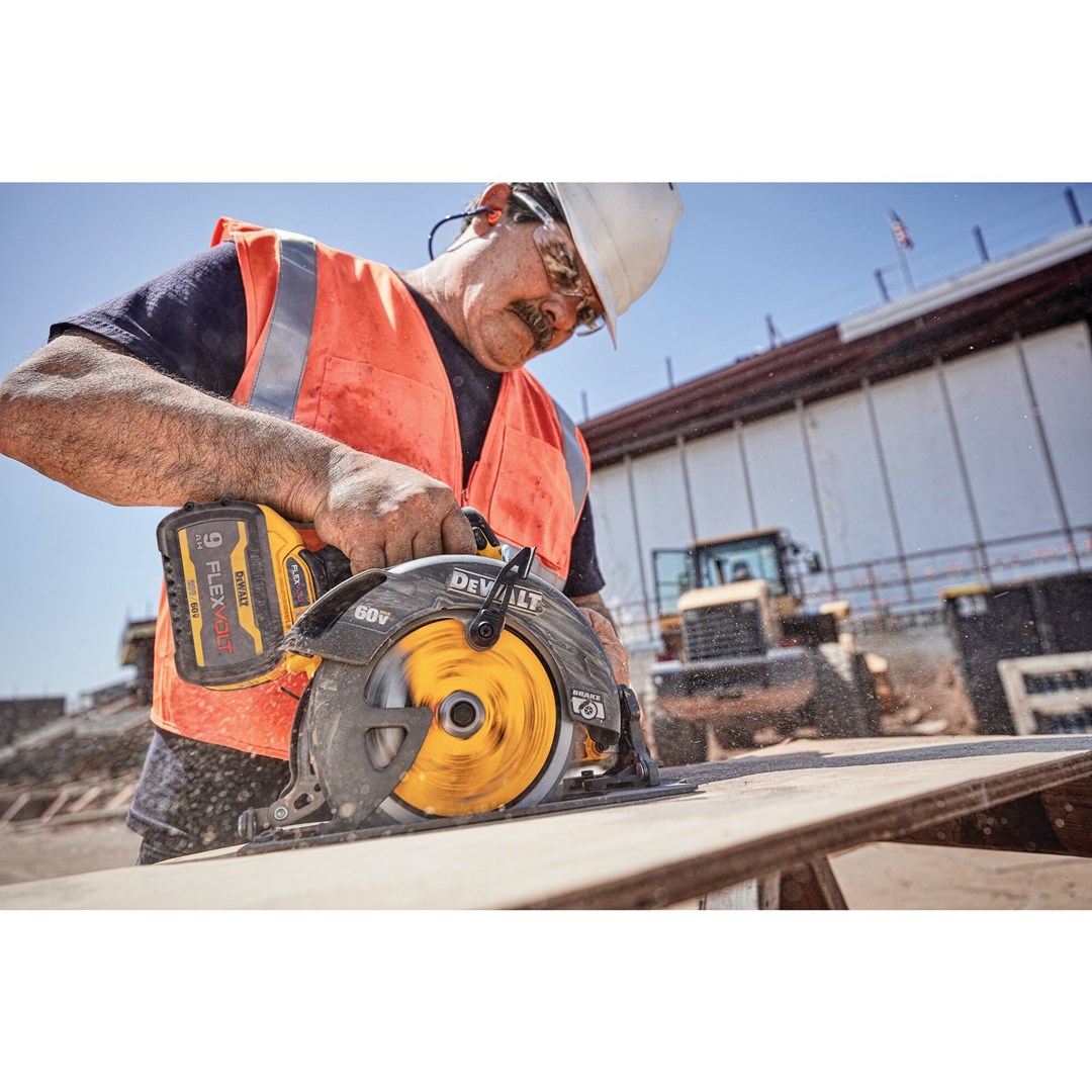 DeWALT DCS578X2 port...